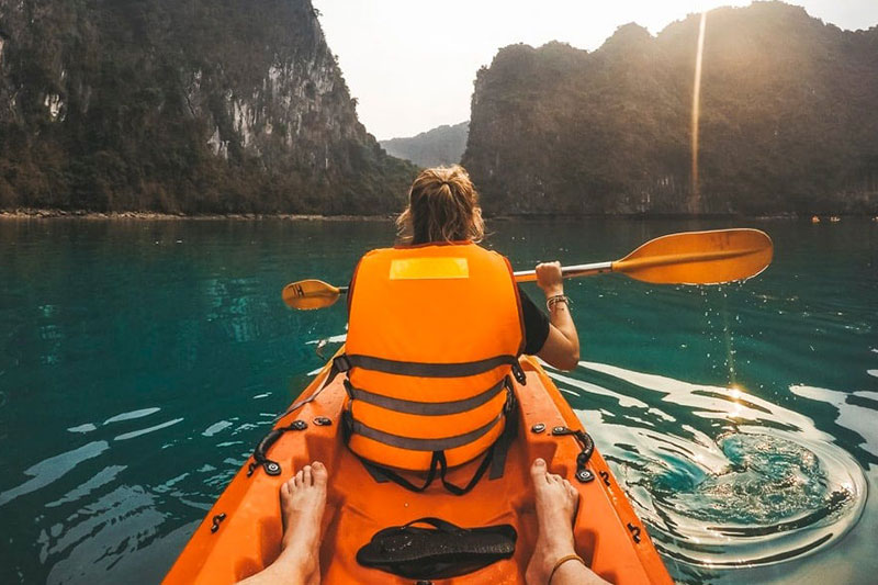 Romantic Things to Do in Halong Bay and Lan Ha Bay